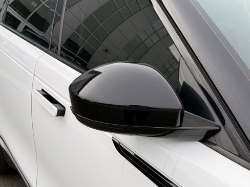 Used 2024 Land Rover Range Rover Velar S image 18