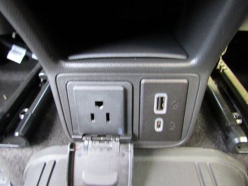 Used 2023 Chevrolet TrailBlazer ACTIV w/ Sun and Liftgate Package image 26