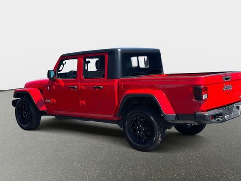 Used 2023 Jeep Gladiator Overland image 5