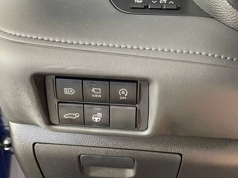 Used 2023 Toyota Highlander Platinum AWD/4WD image 13