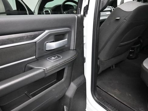 Used 2024 RAM 3500 Big Horn AWD/4WD image 17