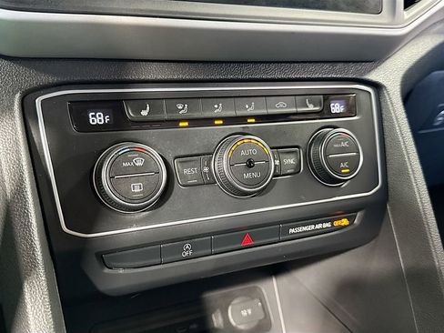 Used 2021 Volkswagen Atlas SE w/ Towing Package AWD/4WD image 22