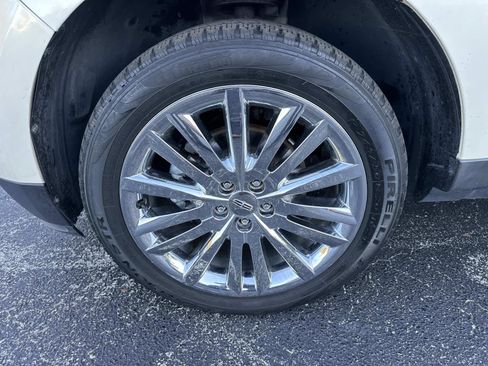 Used 2015 Lincoln MKX FWD w/ Equipment Group 102A image 10