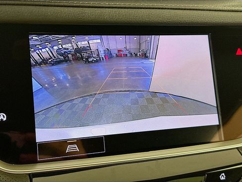 Used 2022 Cadillac XT5 Premium Luxury AWD/4WD image 17