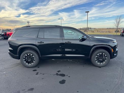 New 2026 Chevrolet Traverse Z71 image 2