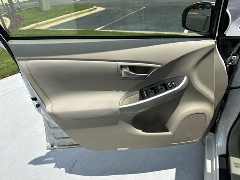 Used 2012 Toyota Prius Three FWD image 14