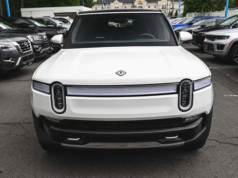 Used 2022 Rivian R1S Launch Edition image 2