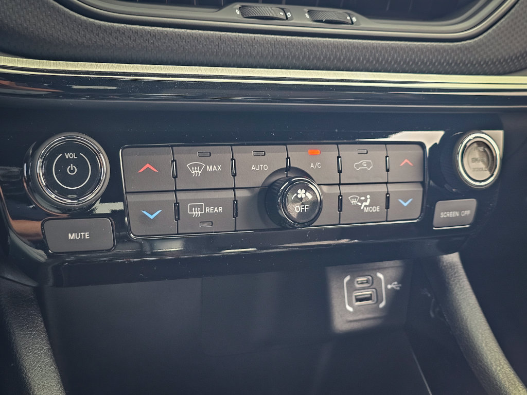 New 2026 Jeep Compass Trailhawk AWD/4WD image 28