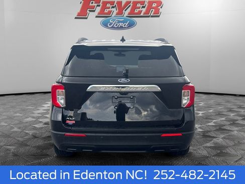Certified 2024 Ford Explorer XLT RWD image 5