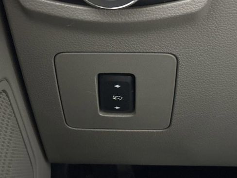 Used 2015 Ford F150 XLT w/ Equipment Group 302A Luxury image 15