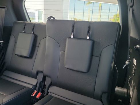 Used 2024 Lexus LX 600 F Sport image 15