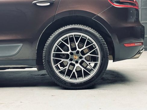 Used 2018 Porsche Macan S AWD/4WD image 40