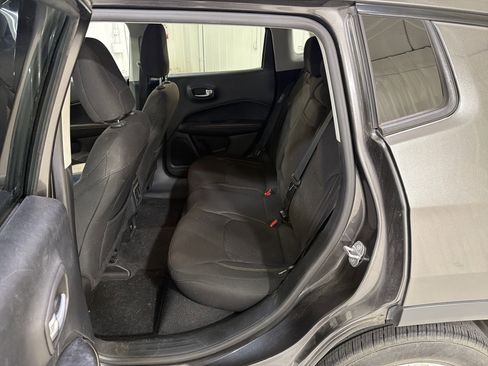 Used 2018 Jeep Compass Sport image 11