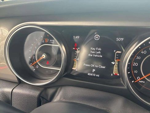 Used 2023 Jeep Gladiator Overland image 17