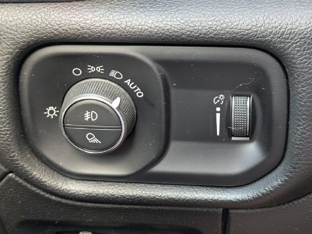Used 2022 RAM 1500 Big Horn AWD/4WD image 23