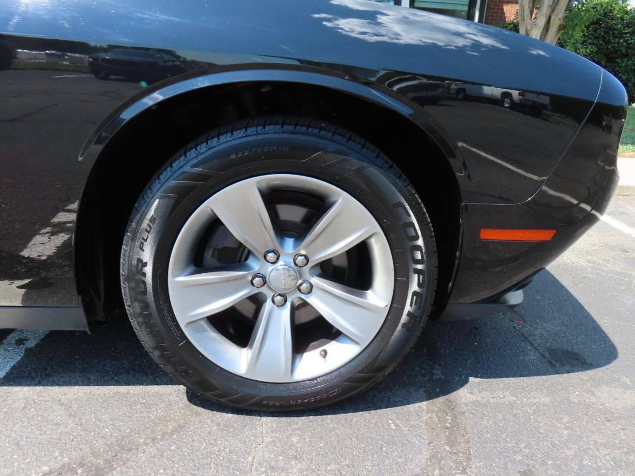 Used 2019 Dodge Challenger SXT RWD image 13