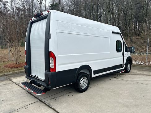 Used 2024 RAM ProMaster 3500 w/ Delivery Van Package image 7