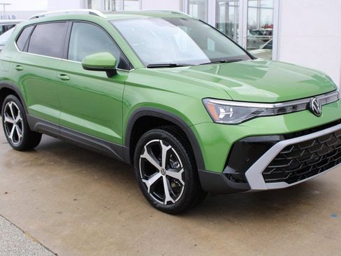 New 2026 Volkswagen Taos SEL AWD/4WD image 1