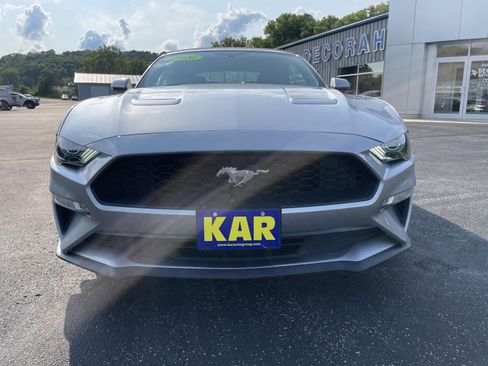 Used 2020 Ford Mustang Premium RWD image 4