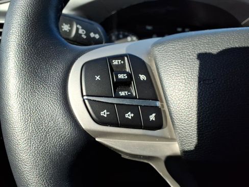 Certified 2023 Ford Explorer XLT w/ Equipment Group 202A image 17