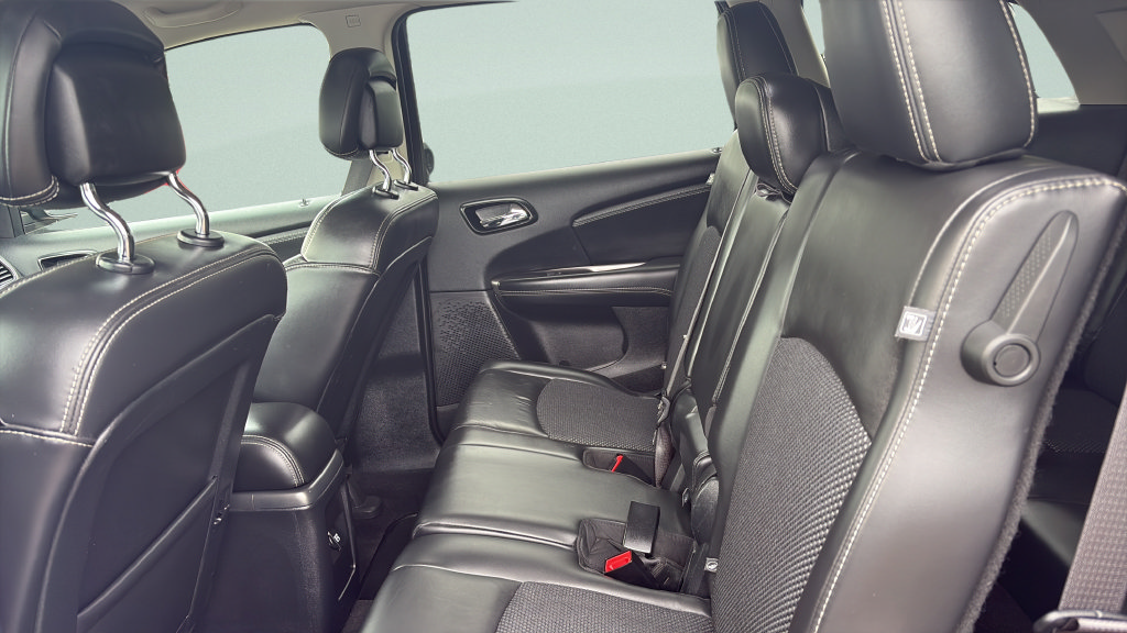 Used 2017 Dodge Journey Crossroad FWD image 26