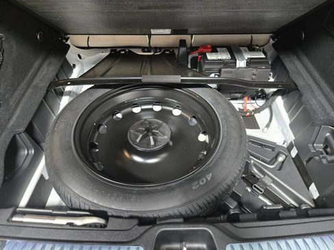 Used 2023 Mercedes-Benz GLC 300 4MATIC image 44