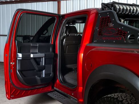 Used 2019 Ford F150 Raptor w/ Equipment Group 802A Luxury AWD/4WD image 33