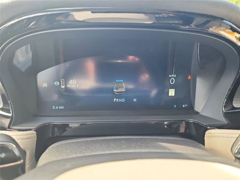 New 2026 Lincoln Corsair Premiere image 34