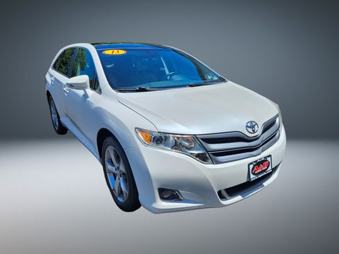 Used 2013 Toyota Venza XLE w/ XLE Premium Pkg AWD/4WD image 1