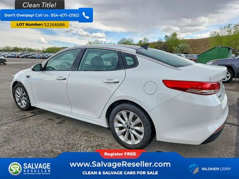 Used 2017 Kia Optima EX w/ Premium Package FWD image 3
