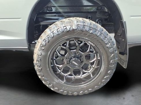 Used 2025 RAM 2500 Laramie w/ Night Edition AWD/4WD image 8