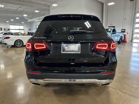 Used 2021 Mercedes-Benz GLC 300 image 7
