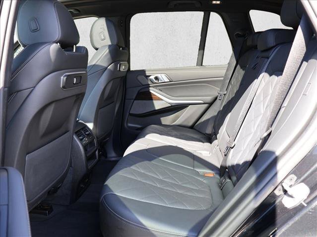 Used 2026 BMW X5 xDrive40i AWD/4WD image 23