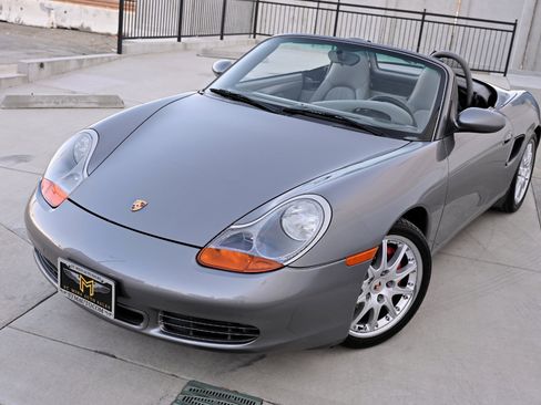 Used 2001 Porsche Boxster S RWD image 14