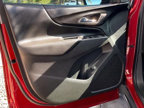 Used 2019 Chevrolet Equinox LT image 22
