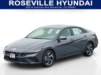 New 2025 Hyundai Elantra SEL video 1