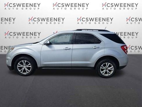 Used 2017 Chevrolet Equinox LT w/ Convenience Package FWD image 2