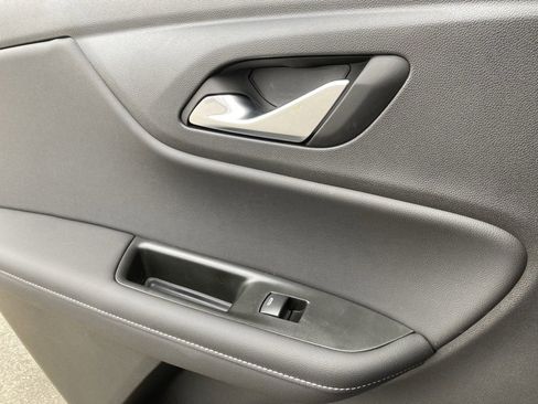 New 2025 Chevrolet Blazer LT image 24