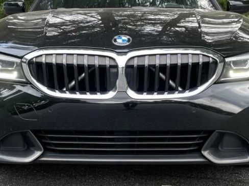 Used 2021 BMW 330i Sedan w/ Premium Package RWD image 11