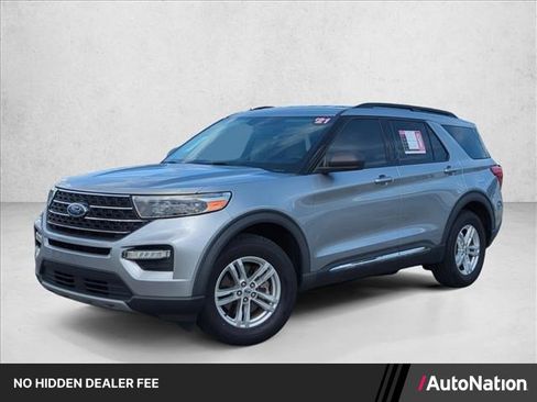 Used 2021 Ford Explorer XLT w/ Equipment Group 202A AWD/4WD image 1