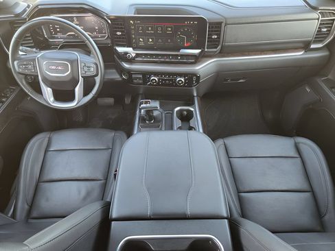 Used 2024 GMC Sierra 1500 SLT w/ SLT Premium Plus Package AWD/4WD image 23