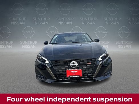 New 2025 Nissan Altima 2.5 SR image 14