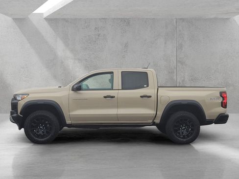 Used 2024 Chevrolet Colorado Trail Boss w/ Advanced Trailering Package image 7