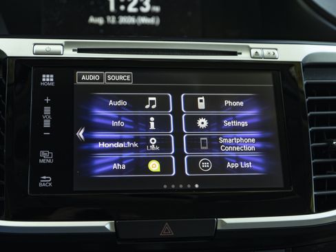 Used 2016 Honda Accord EX image 30