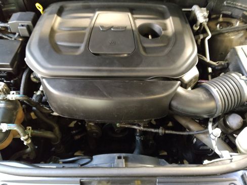 Used 2021 Jeep Grand Cherokee Limited w/ Luxury Group II image 30