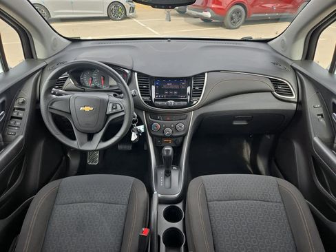 Used 2020 Chevrolet Trax LS image 14
