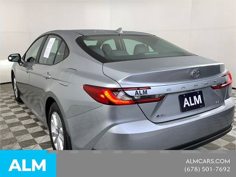 Used 2026 Toyota Camry LE w/ Convenience Package FWD image 8