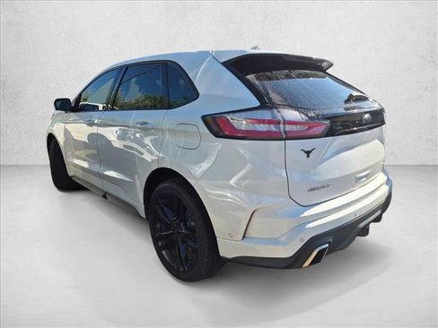 Certified 2023 Ford Edge SEL w/ Convenience Package AWD/4WD image 4