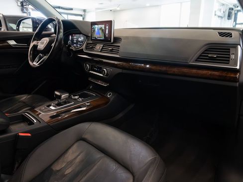 Used 2018 Audi Q5 2.0T Premium Plus w/ Premium Plus Package AWD/4WD image 25