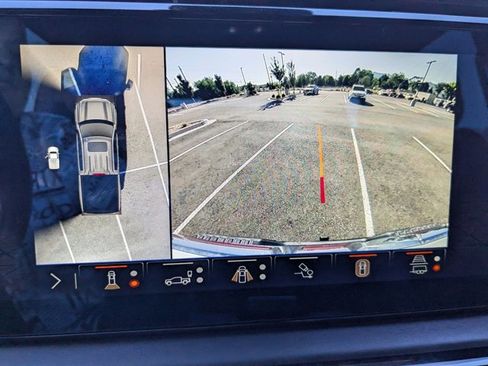 Used 2024 GMC Sierra 1500 AT4X image 14